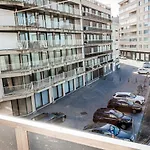 Apartment Uniek Zeezicht