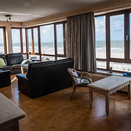 Uniek Zeezicht דירה