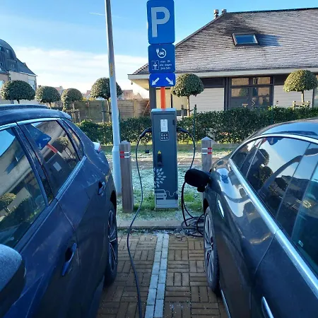 Uniek Zeezicht 아파트